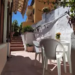 아파트 Casa Maddalenina Con Giardino, Vicino Al Mare!