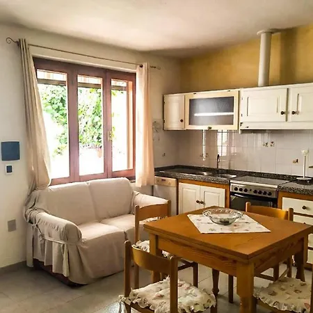 Appartamento Casa Maddalenina Con Giardino, Vicino Al Mare! La Maddalena (Sassari)