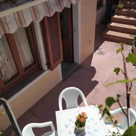 Appartamento Casa Maddalenina Con Giardino, Vicino Al Mare!