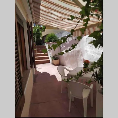 Casa Maddalenina Con Giardino, Vicino Al Mare! Appartamento